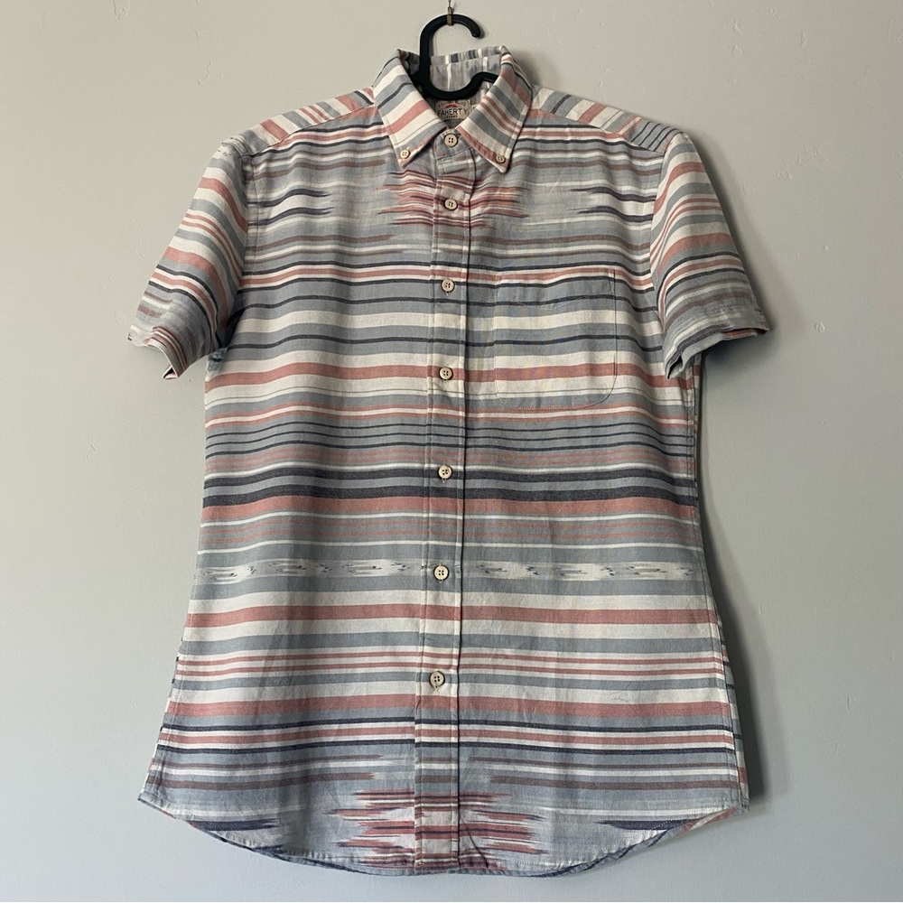 Faherty men’s organic cotton Southwestern short sleeve shirt, XS - Picture 2 of 10